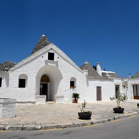 Trullo Vino & Amore Alberobello Exteriör bild